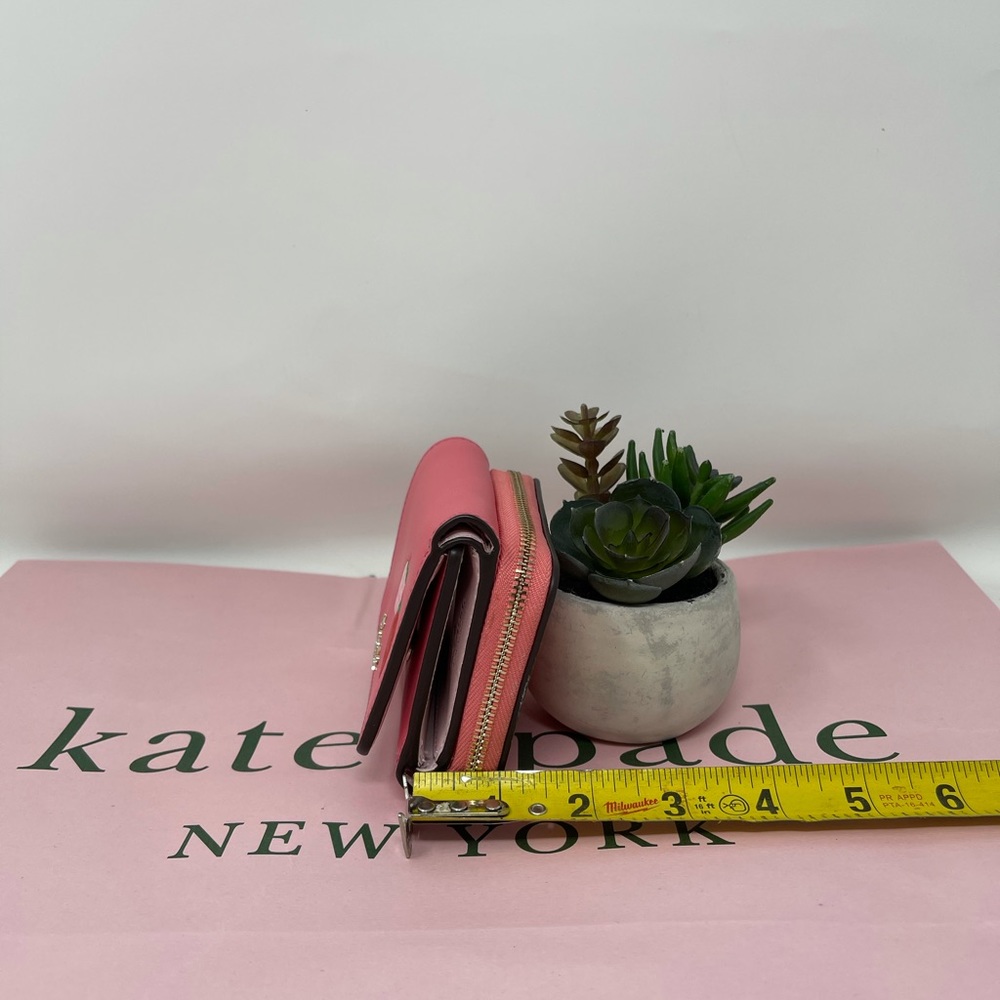 Kate spade picnic in the park SM trifold wallet - Picture 3 of 9